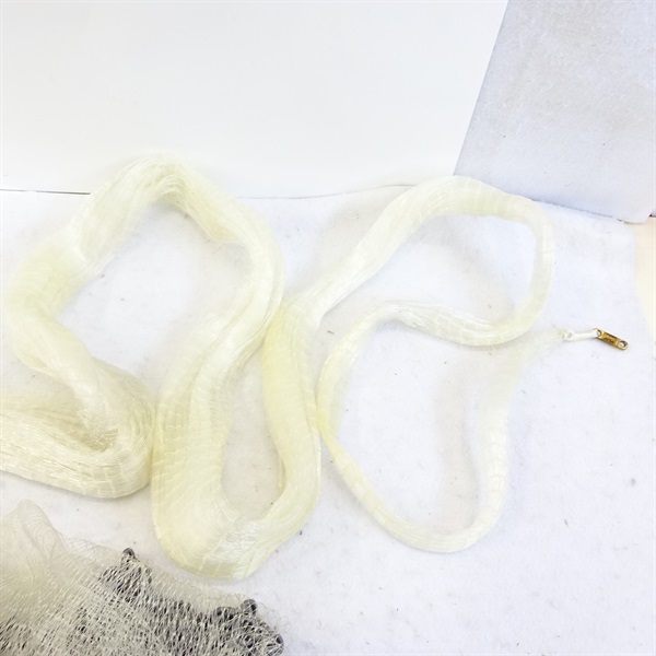 投網 １８節 ８００目１．５－２号 総重量４．３ＫＧ